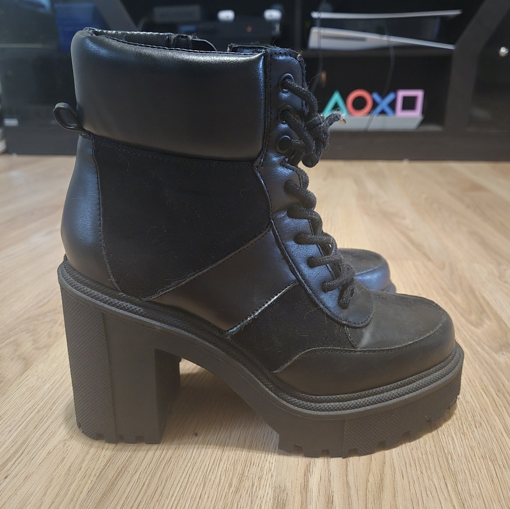 Madden Girl Rogue Boots